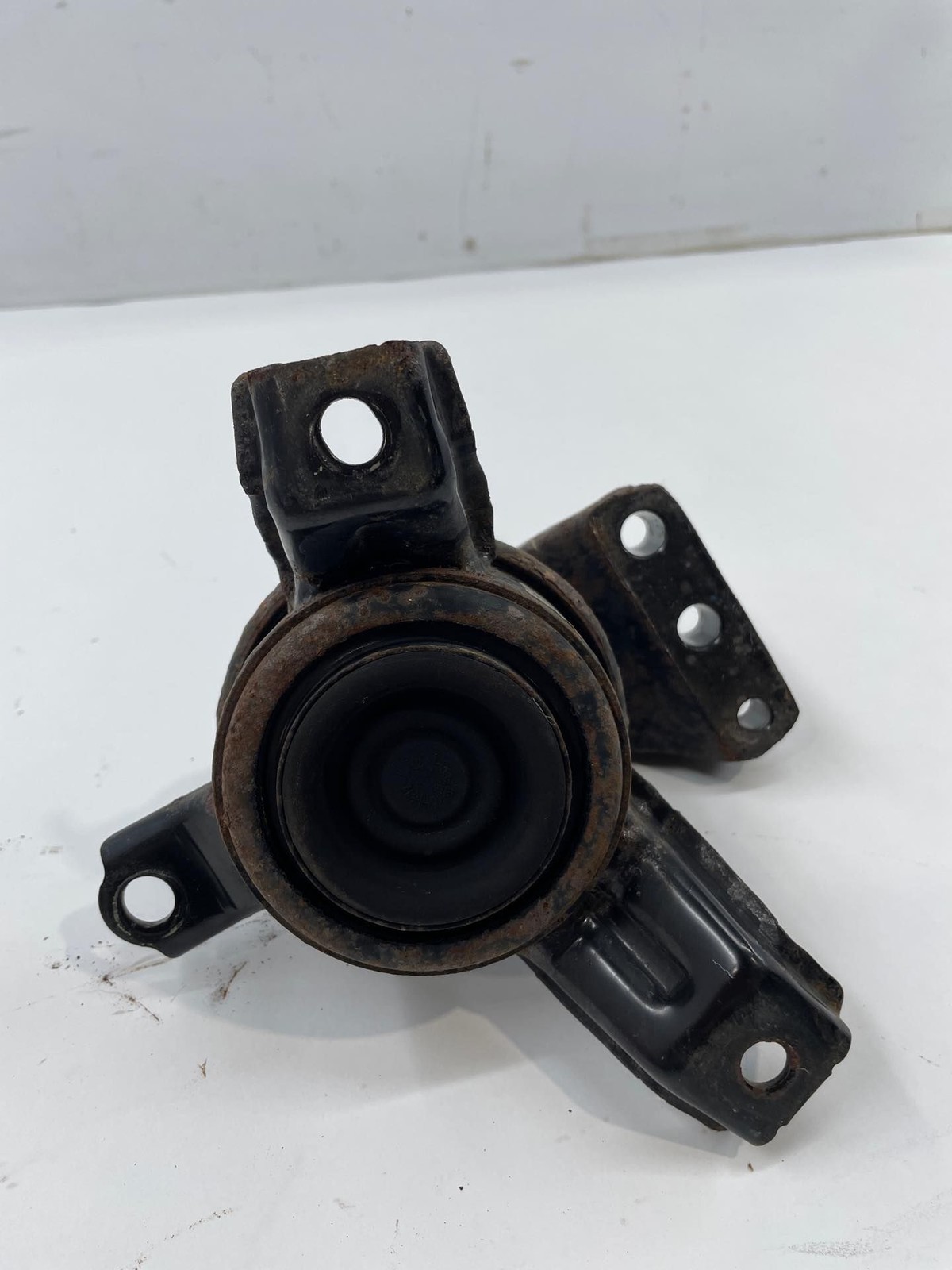 2012-2013 Kia Soul 2.0L RH Passenger Right Engine Frame Mount 21812-2K600 OEM Item image 5