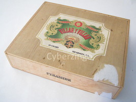 Villar &amp; Villar Pyramide Collectible Empty Wooden Cigar Box Nicaragua 2002 - $13.87