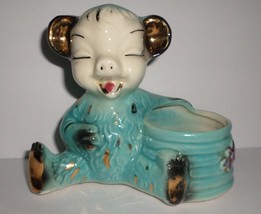 Vintage Bear w/Beehive and Bees Planter Pen Cup w/Gold Accents  6x5&quot; Kitsch - £15.82 GBP