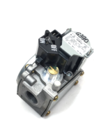 WR Gemini Gas Valve Model 36G22 Type 218 24V 50/60Hz in and out 1/2&quot; use... - $61.54 CAD