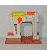 Vintage Fisher Price Little People 943 Lift &amp; Load Railroad Depot Building - £11.78 GBP