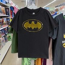 Boys Batman Flip Sequin Graphic Tee Size 8 Black Short Sleeve DC Comics ... - $19.79
