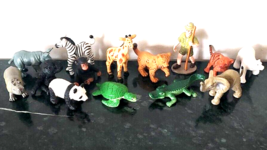 Lot of 14 Safari LTD Zoo Wildlife Jungle Toy Animals Figures Educational Plastic - £15.81 GBP