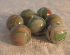 Vintage LOT OF 7  Akro Agate BROWN/TAN CREAM GREEN  Swirl Shooter Marble - £25.17 GBP