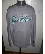 MEN&#39;S GUYS YOUNG &amp; RECKLESS Y&amp;R SCRIPT LA CREW FLEECE SWEATSHIRT GREY NE... - £36.87 GBP