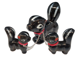 Vintage MCM Anthropomorphic Skunk Family Chain Ceramic Figurines - £19.77 GBP