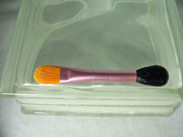 Mally Beauty Dual End Powder Blush &amp; Cream Blush / Concealer Brush - £11.84 GBP