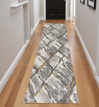 8&#39; X 8&#39; Gray and Ivory Runner Rug - £140.92 GBP