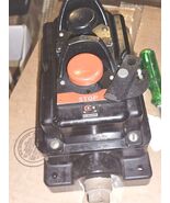 CUTLER HAMMER PUSHBUTTON Red Black Switch ENCLOSURE #10250A2783 - $2,247.15 MXN