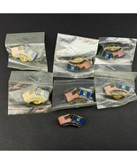 Lot of 7 State of Oklahoma &amp; USA Crossed Flags Souvenir Lapel Pins Patri... - €21,21 EUR
