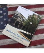 Vintage 2010-2011 Wilkerson Intermediate Woodlands TX Yearbook - $324.69 MXN