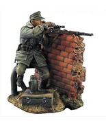 1/35 Resin Model Kit German Soldier Sniper (with base) WW2 Unpainted - £7.32 GBP