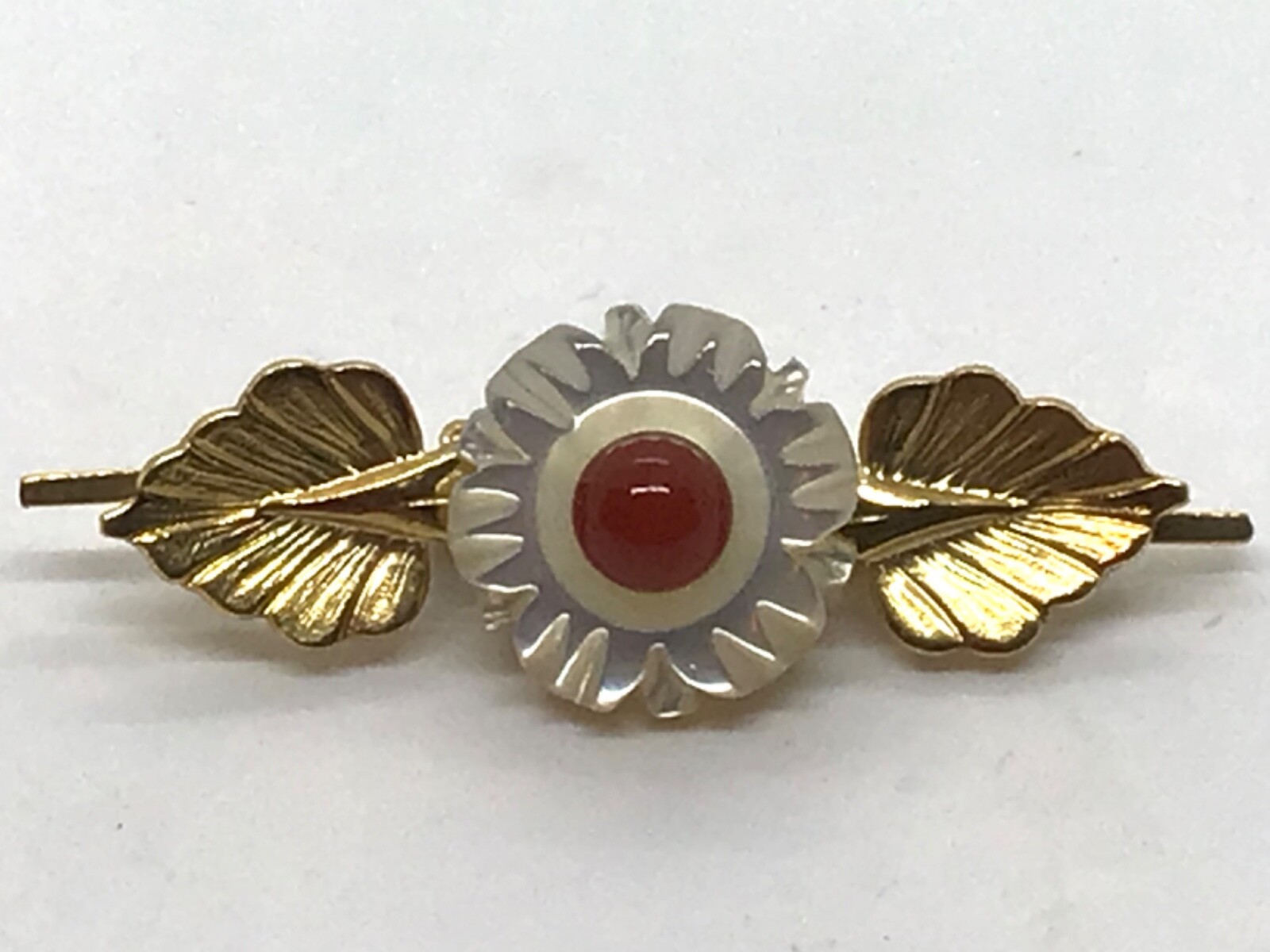 Mother of Pearl and Carnelian  Pin Gold Plated 1960s-70 Hippie Era VTG - $0.99