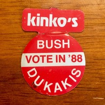 1988 Bush Dukakis Kinko&#39;s Election Button - $114.33 MXN