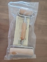 The Pampered Chef Dough and Pizza Roller New In Package #1480 - £16.17 GBP