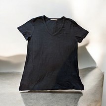 Gap Women&#39;s Black Pullover V Neck Tee Size Small Rayon Blend Rolled Short Sleeve - $9.49