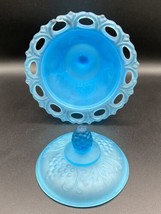 Indiana Glass footed Candy Dish &amp; Lid, matte Blue, reticulated rim, VTG 1940s US - £18.92 GBP