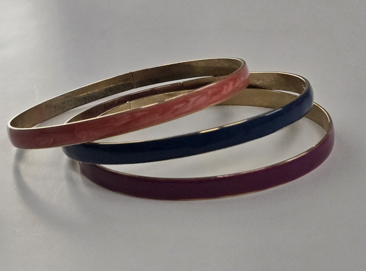 Avon Stacking Bagle Bracelets Set - $36.62