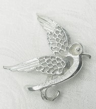 Signed Vintage Signed SARAH COVENTRY Silver Tone BIRD Pin Brooch - $66.62 MXN