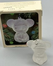 Ornament Hallmark Frosted Mouse Images Acrylic QX5082 1981 Sue Tague Artist - £4.68 GBP