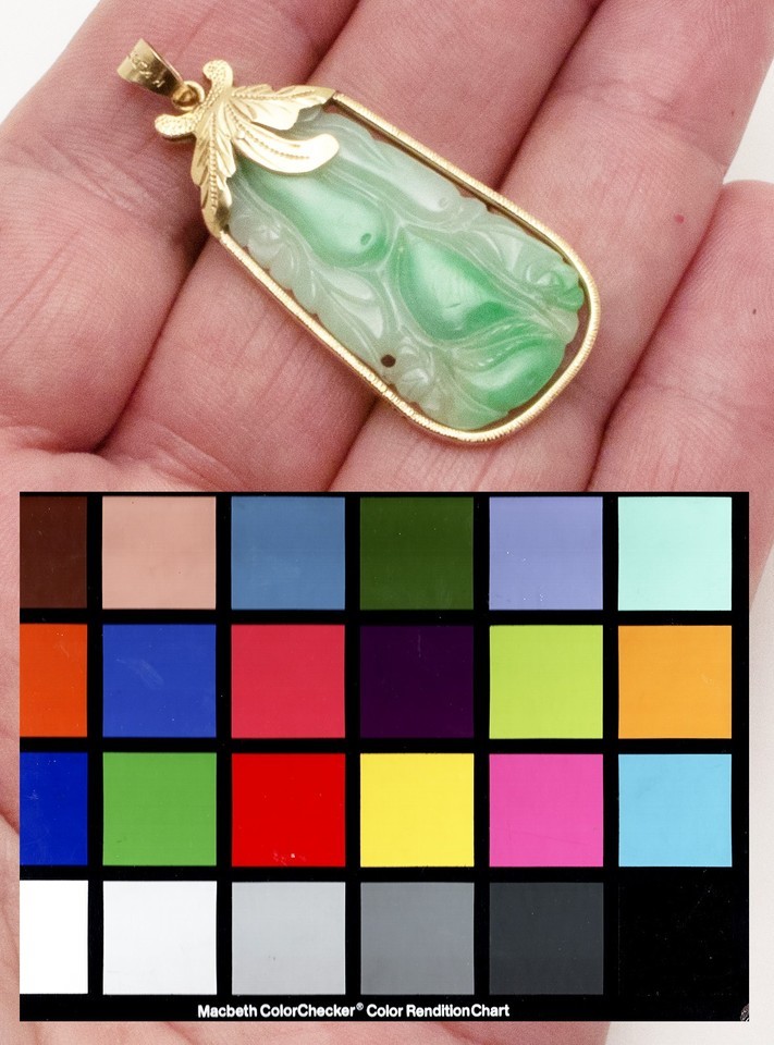 SMALL JADE 14K GOLD PENDANT SIGNED CARVED 2-SIDED NECKLACE GREEN WHITE 1.75” 14k Item image 9