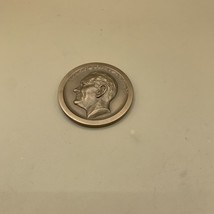 PRESIDENT LYNDON BAINES JOHNSON BRONZE INAUGURAL MEDAL MEDALLIC ART CO 1965 - $9.90