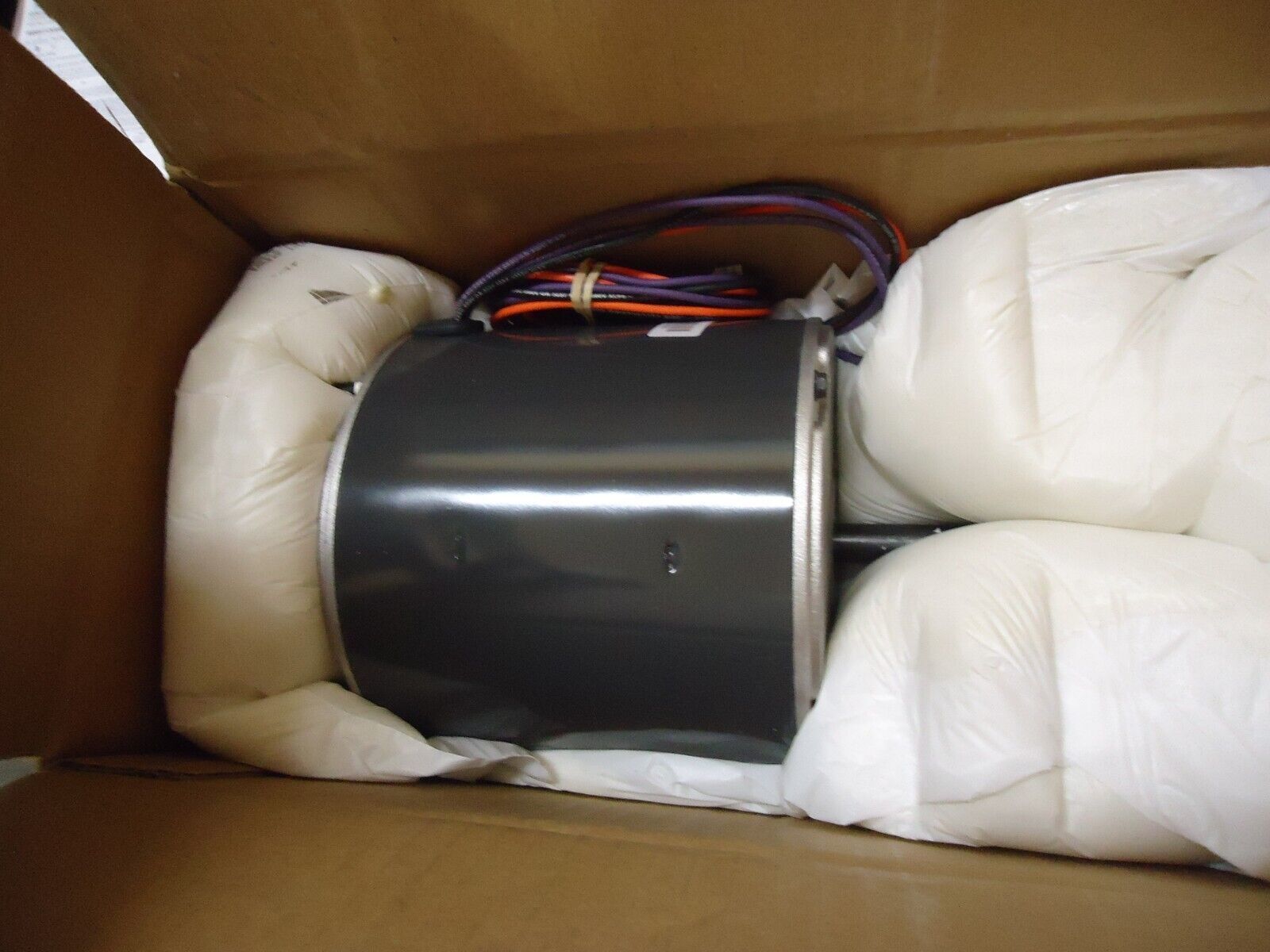 US MOTORS 28G8801 Lennox Condenser Fan Motor 1/3 HP 460V-1Ph/1 1075 RPM - $267.29
