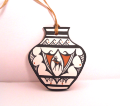 Zuni Pottery Hanging Native American Indian Pueblo  Priscilla Peynetsa 0911151F - £59.23 GBP