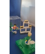 LEGO 3401 Shoot &#39;n&#39; Score with 2 Soccer Player Minifigures - $20.51 CAD