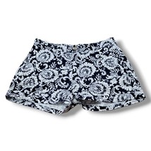 Gap Shorts Size 2 W31&quot; x L4&quot; Khakis By GAP Girlfriend 4 Inch Short Casual Floral - £22.12 GBP
