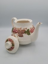 Wedgwood Floral Teapot Etruria &amp; Barlaston Wildbriar White RARE VTG - £55.09 GBP