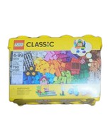 LEGO CLASSIC: Lego Large Creative Brick Box (10698) 790 Pieces With Lego... - $504.41 MXN