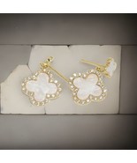 Four Leaf Clover Earrings Silver Needle Clover Earrings Full of Diamond ... - $81.99 CAD