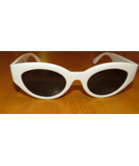 Zumiez Petals and Peacocks White Mod Cat Eye Sunglasses - £8.25 GBP