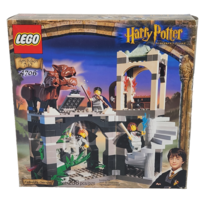 HARRY POTTER LEGO SET # 4706 FORBIDDEN CORRIDOR 100% COMPLETE IN ORIGINA... - $126.23 CAD