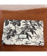 NEW GUCCI Beauty Beige Cosmetic Makeup Bag Pouch VIP Gift in Original Pa... - $29.80