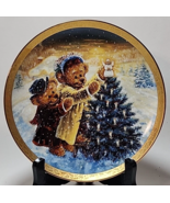 TOPPING THE TREE WITH JOY collector plate STEWART SHERWOOD Beary Merry C... - £19.89 GBP