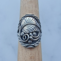 NAVAJO 925 STERLING SILVER RING ENGRAVED PATTERN LEAVES AND CURLS SIZE 7.25 - $58.41