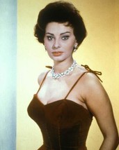 Sophia Loren in Houseboat in sexy red dress 8x10 Promotional Photograph - £8.50 GBP