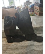 Size 6 Grey Boots - $55.52 CAD