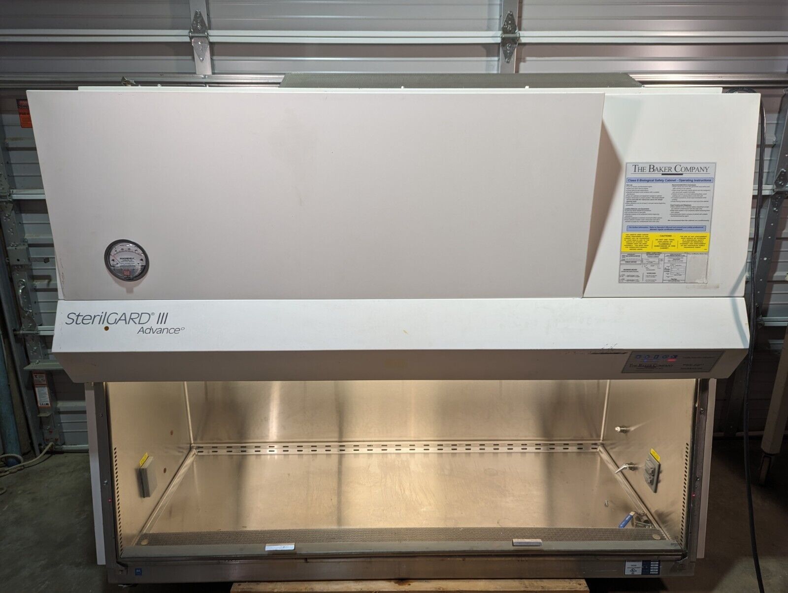 Baker SG603A SterilGARD III Advance Class II Biological Safety Cabinet w... - $2,205.00