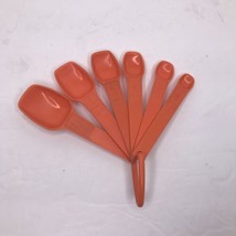 Vintage Tupperware Measuring Spoons Harvest Orange 6 Piece Set W/ D-Ring - $14.75