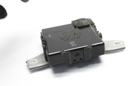 2004-2005 TOYOTA PRIUS SMART KEY THEFT LOCKING CONTROL MODULE P7126 image 2