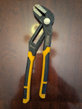 DeWalt Push Lock Adjustable Pliers 10&quot; DWHT74427 Free Shipping - $19.62 CAD
