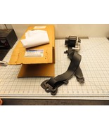 Ford EG1Z-54611B08-AB Seat Belt Retractor Pre Tensioner Right RH - $123.00 CAD