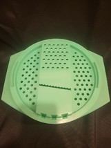 Vintage Tupperware #786-9 Green Grater Bowl And Grater No Lid - £2.43 GBP