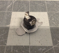 GE Dryer High Limit Thermostat (L315-65F) WE4M137 - $14.80