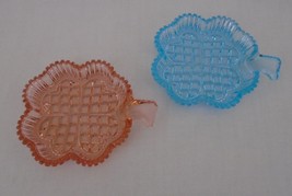 Pressed Colored Glass Vintage Cloverleaf Ashtray Set Of Two - £10.32 GBP