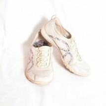 Skechers 100092 Slip on Women&#39;s Floral Fashion Sneakers Size 8 - $28.80 CAD