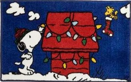 Accent Bath Rug (17&quot;x28&quot;) Christmas P EAN Uts, Snoopy Dog Decorating The House, Nr - £15.48 GBP